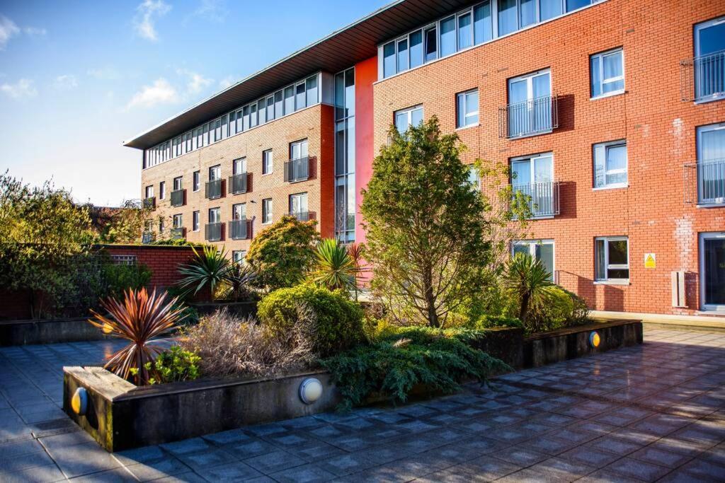 Luxury City Apartment Underground Parking 5* Belfast Eksteriør bilde