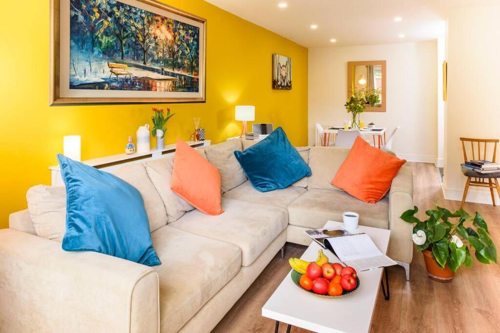 Luxury City Apartment Underground Parking 5* Belfast Eksteriør bilde
