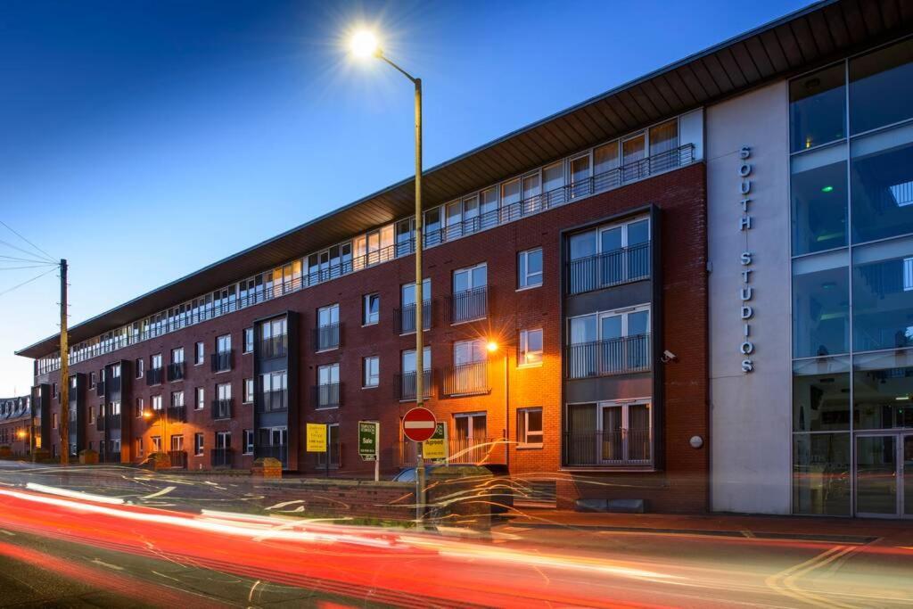 Luxury City Apartment Underground Parking 5* Belfast Eksteriør bilde