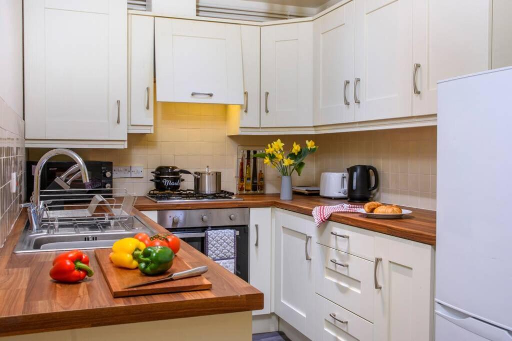 Luxury City Apartment Underground Parking 5* Belfast Eksteriør bilde